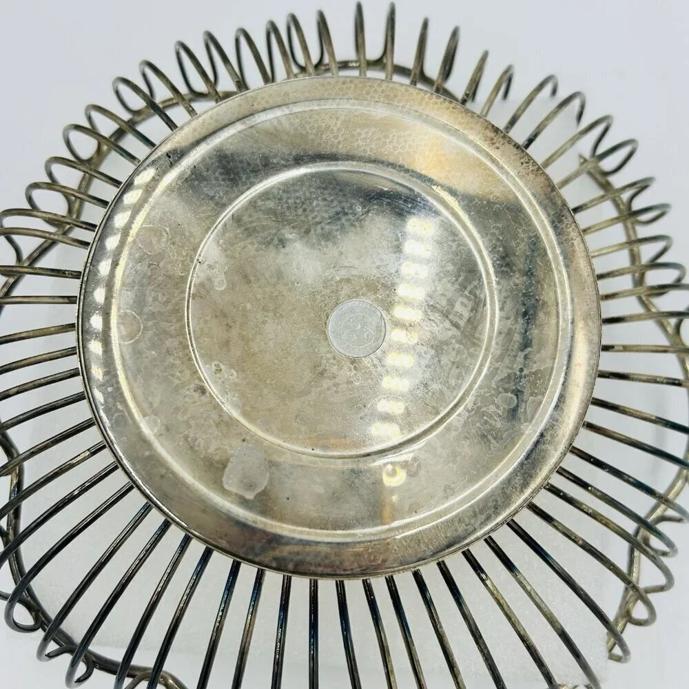 Godinger Silverplate Scalloped Round Wire Bread Fruit Basket 9.5” Vintage